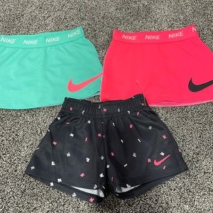 Girls nike size 12 months bottoms NWOT